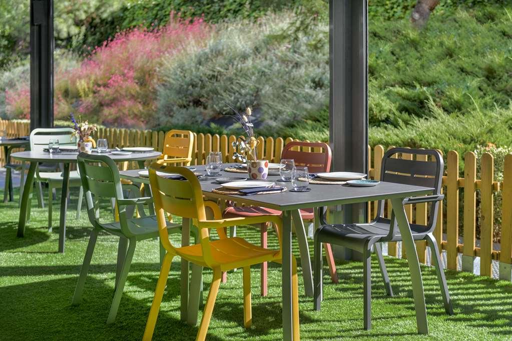 Nh Ribera Del Manzanares Hotel Madrid Ngoại thất bức ảnh