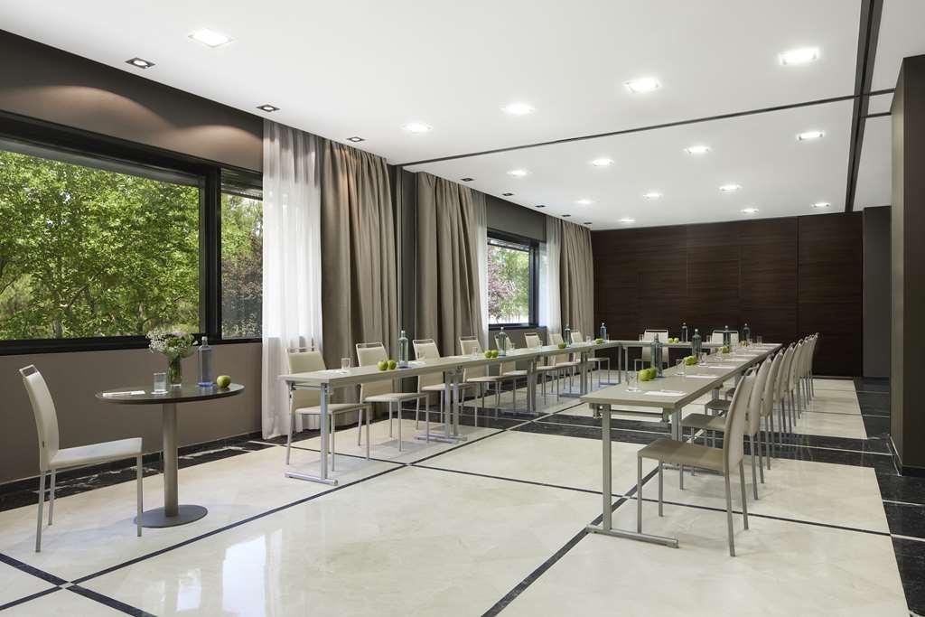 Nh Ribera Del Manzanares Hotel Madrid Tiện nghi bức ảnh