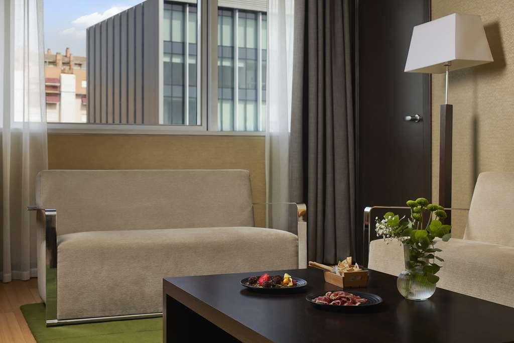 Nh Ribera Del Manzanares Hotel Madrid Phòng bức ảnh