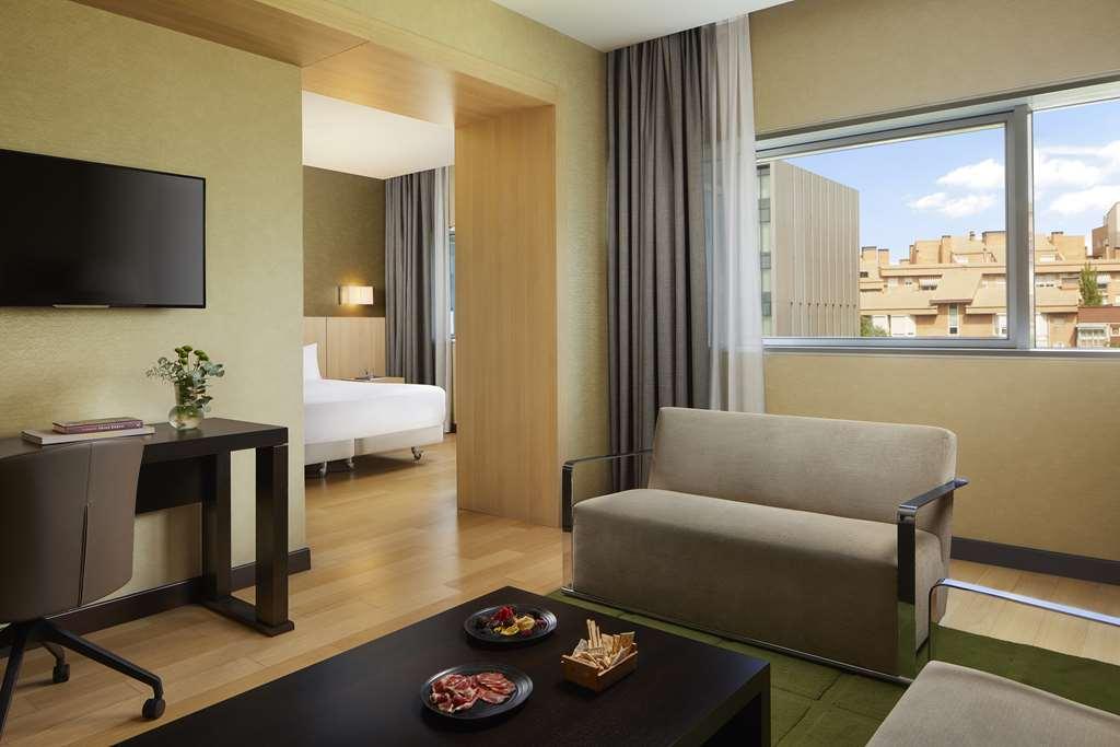 Nh Ribera Del Manzanares Hotel Madrid Phòng bức ảnh